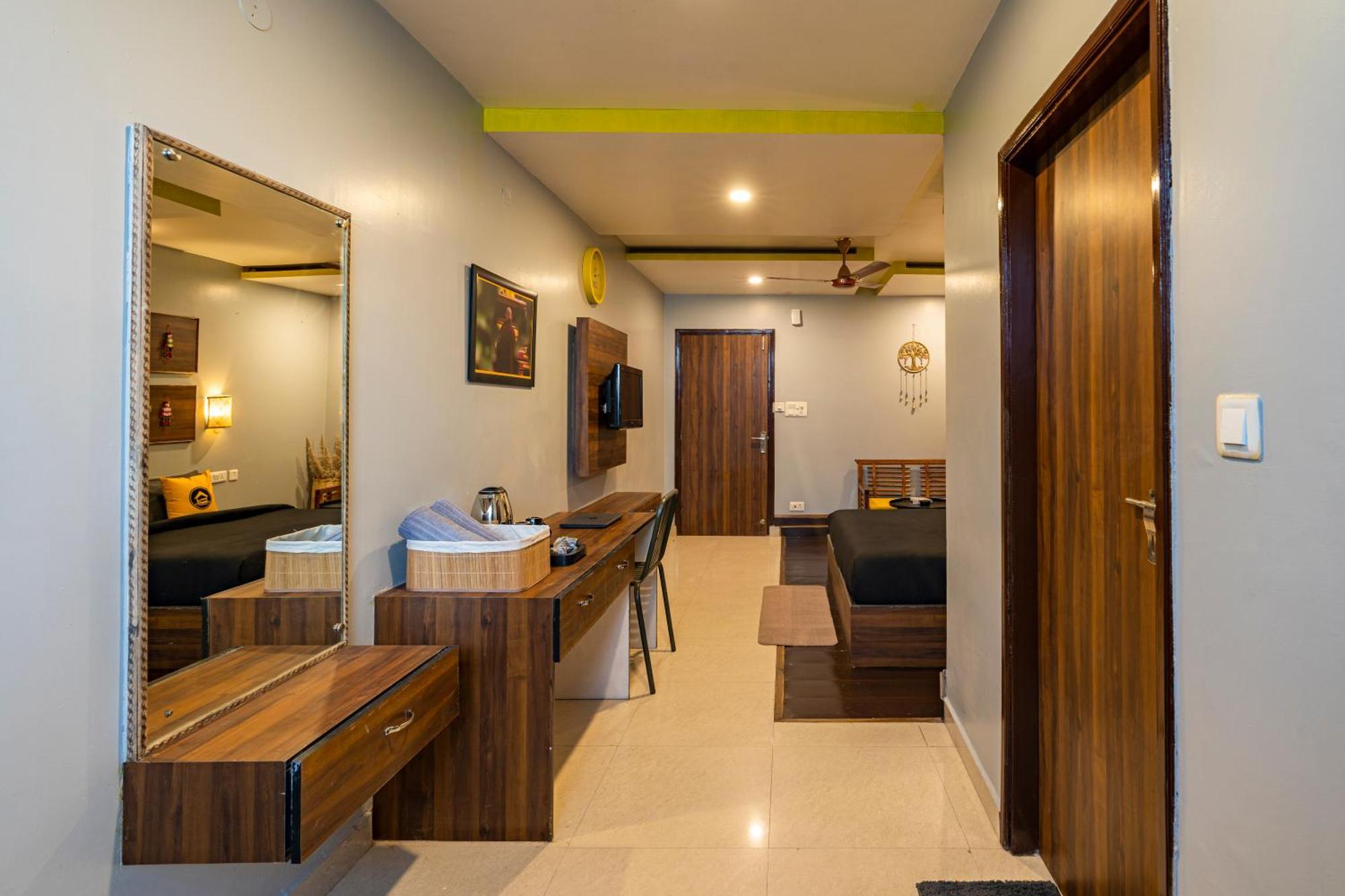 The Hosteller Mcleodganj, Mall Road McLeod Ganj Ngoại thất bức ảnh